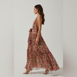 ASTR the Label Eartha Maxi Dress in Pink Floral